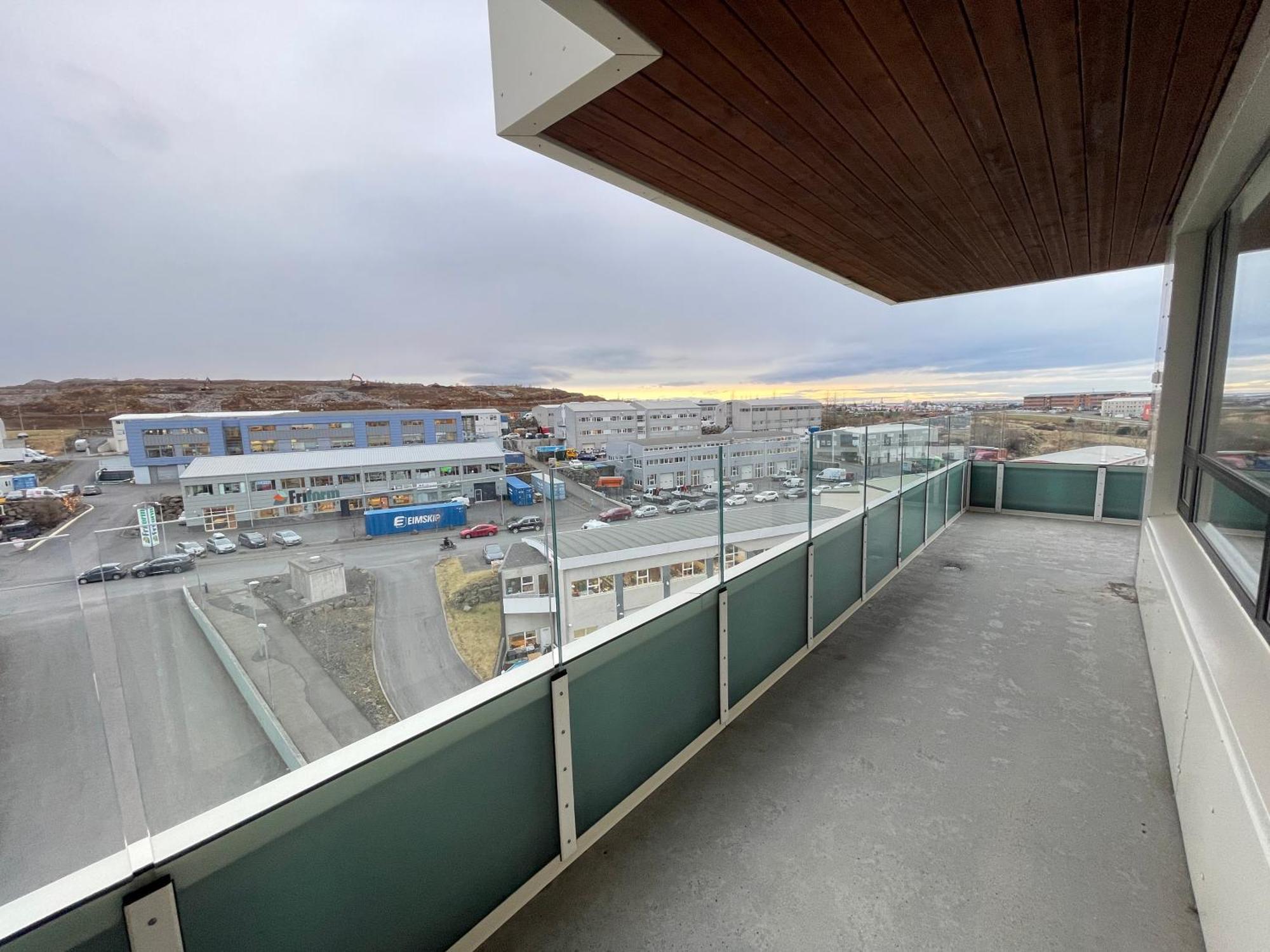 Modern And Spacious 3 Bedroom Apartment In Kopavogur Reiquiavique Exterior foto